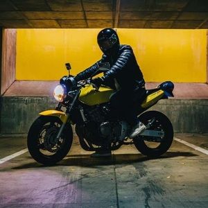 Meet your Posher, Bayley